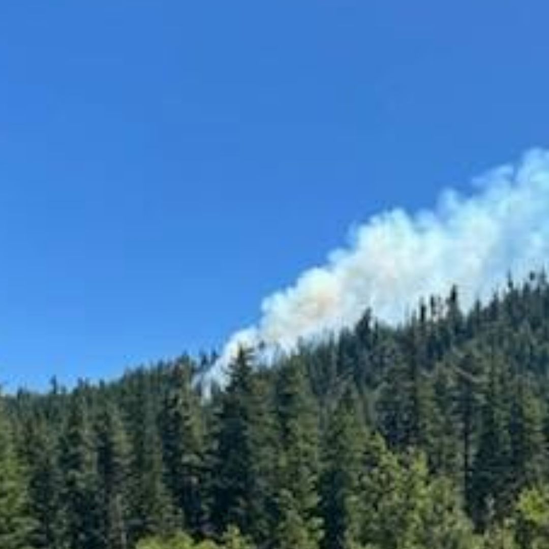 Avión de Combate de EU se Estrella en Lago Rimrock. Foto: Naches Fire Department
